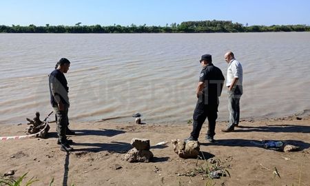 Encontraron un cráneo en el Río Coronda. Encontraron un cráneo en el Río Coronda.