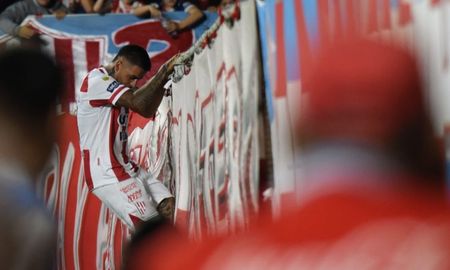 Colazo marcó el camino de una goleada que completó Estigarribia: los delanteros de Unión estuvieron activos en el 3 a 0 ante el Halcón. Colazo marcó el camino de una goleada que completó Estigarribia: los delanteros de Unión estuvieron activos en el 3 a 0 ante el Halcón.
