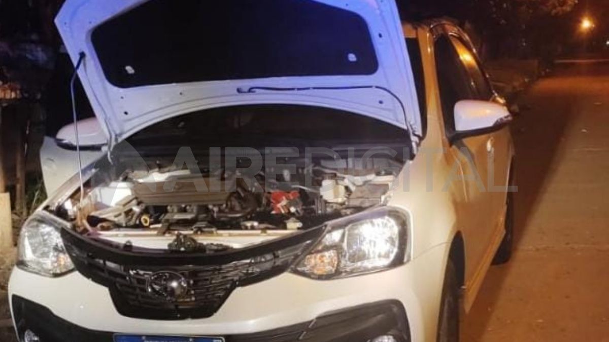 Un Toyota Etios con pedido de secuestro fue encontrado este lunes por la noche.
