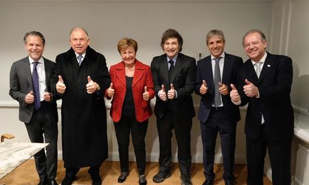 El encuentro entre los principales funcionarios del Gobierno y el organismo será el primero en territorio estadounidense desde el nuevo acuerdo entablado entre las partes en abril pasado. El encuentro entre los principales funcionarios del Gobierno y el organismo será el primero en territorio estadounidense desde el nuevo acuerdo entablado entre las partes en abril pasado.