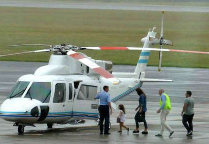 El helicóptero en el que viajaba Macri debió aterrizar de emergencia