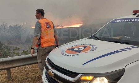 Los incendios de Corrientes suman nuevos focos sin origen natural. Los incendios de Corrientes suman nuevos focos sin origen natural.