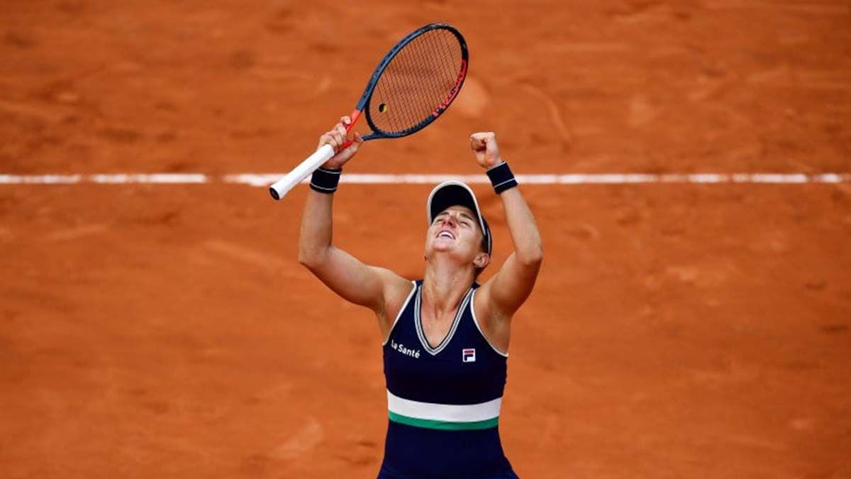 Nadia Podoroska hizo historia al alcanzar las semifinales de Roland Garros tras vencer a la ucraniana Svitolina.