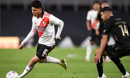 El sábado River y Colón se enfrentan en Santiago del Estero. Mirá las estadísticas de ambos y la comparación entre sí tras los respectivos torneos que ganaron. El sábado River y Colón se enfrentan en Santiago del Estero. Mirá las estadísticas de ambos y la comparación entre sí tras los respectivos torneos que ganaron.