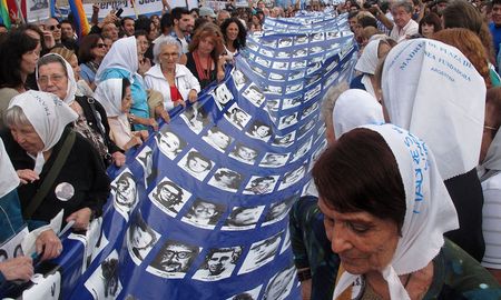 Los detalles del anuncio llegarán esta tarde cuando la organización de derechos humanos realice una conferencia de prensa. Los detalles del anuncio llegarán esta tarde cuando la organización de derechos humanos realice una conferencia de prensa.