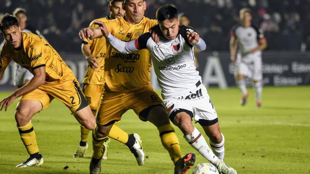 Con Colón como protagonista, se pone en marcha la fecha 15 de la Primera Nacional. Con Colón como protagonista, se pone en marcha la fecha 15 de la Primera Nacional.