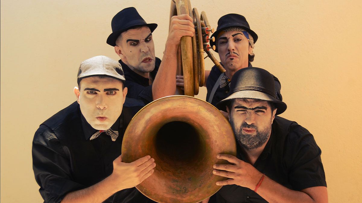 La Fanfarria Ambulante cerrará la noche del viernes en el Patio Catedral.