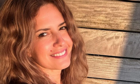Isabel Macedo capturó el instante exacto en el que sus hijas descubrieron a la nueva integrante de la familia. Isabel Macedo capturó el instante exacto en el que sus hijas descubrieron a la nueva integrante de la familia.