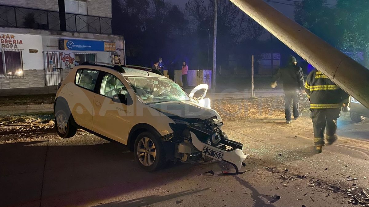 Un impactante choque dejó sin luz a vecinos de la ruta 1