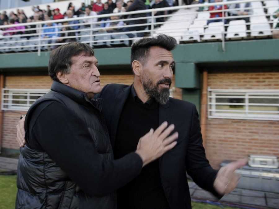 Enroque: Eduardo Dom&iacute;nguez dej&oacute; Col&oacute;n y asumir&aacute; como DT de Independiente; Julio Falcioni se fue del Rojo y llega a Santa Fe para hacerse cargo del plantel Sabalero.