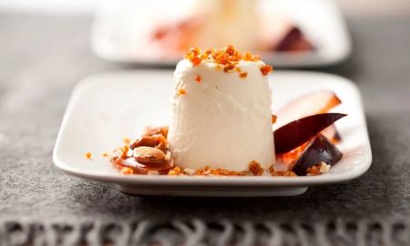 Panna cotta de ciruelas, by Maru Botana. Panna cotta de ciruelas, by Maru Botana.