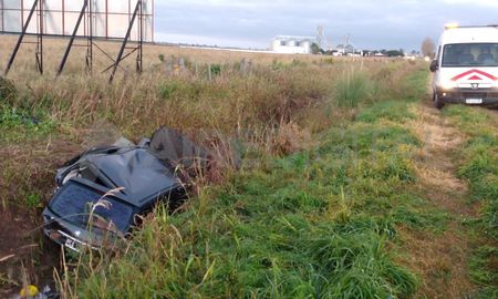 Un automovilista volcó en la autovía 19 Un automovilista volcó en la autovía 19