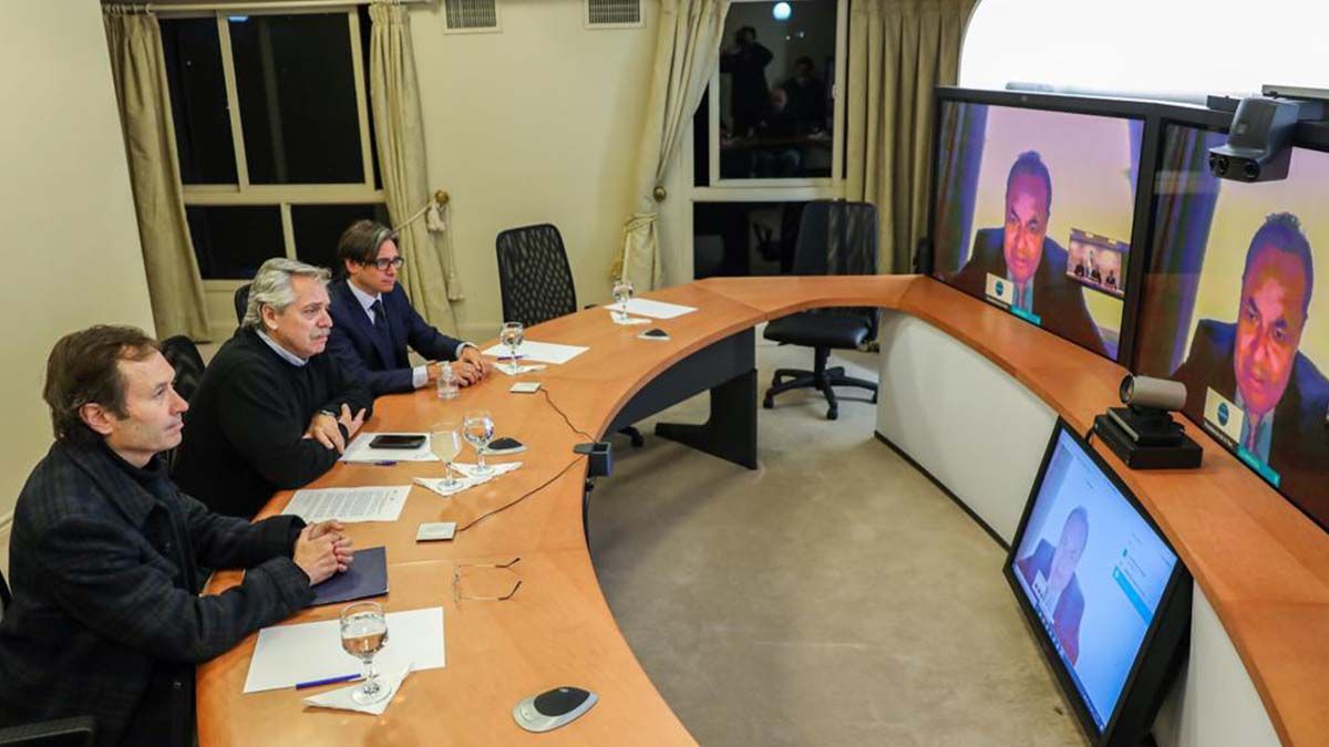 Alberto Fern&aacute;ndez mantuvo esta tarde desde la Residencia de Olivos una videoconferencia con el titular del Banco de Desarrollo de Am&eacute;rica Latina (CAF)