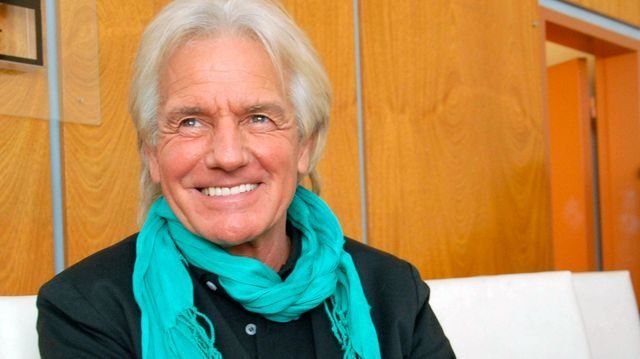 Sergio Denis responde, pero continúa grave a un día de su cumpleaños