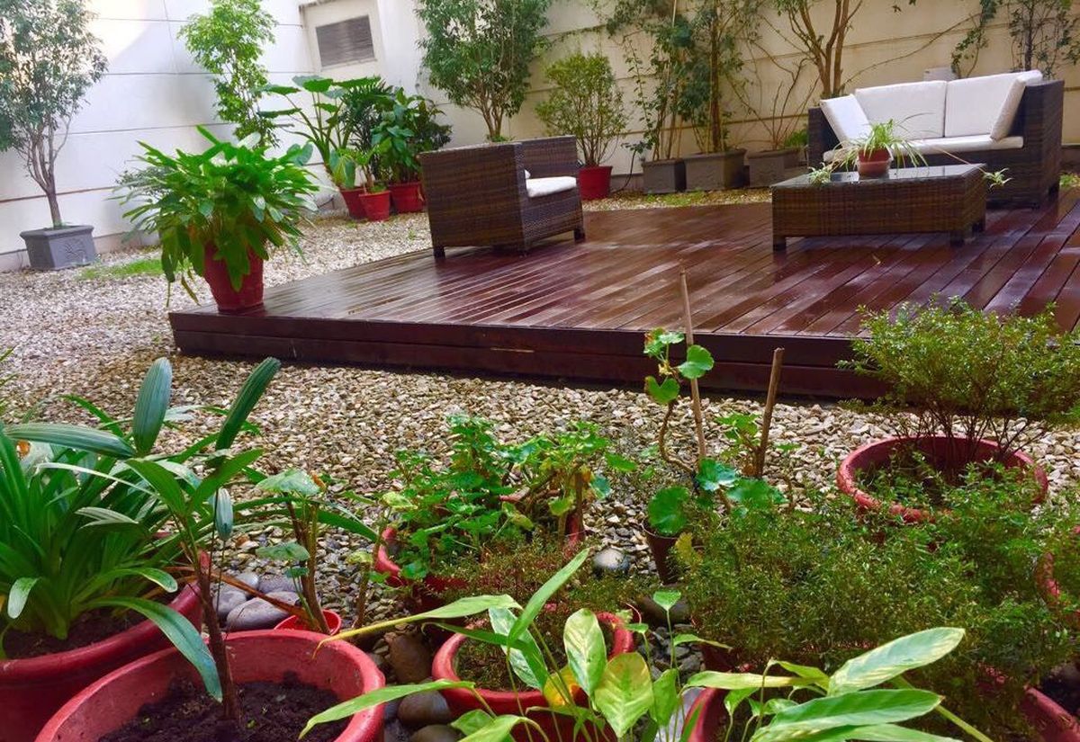 Marcelo Polino es un apasionado de su jardín, el cual cuida personalmente.