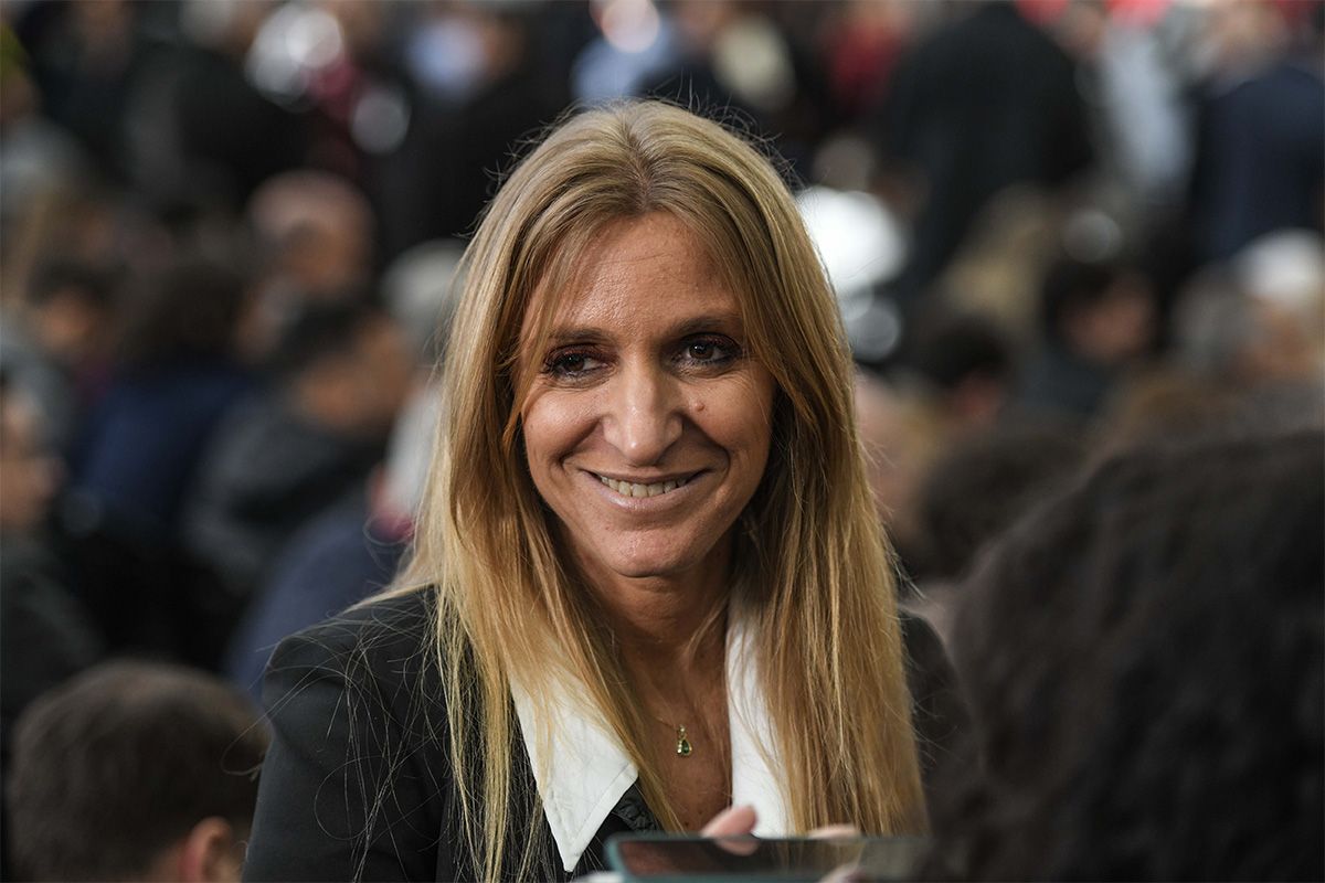 La actual diputada nacional Florencia Carignano cuenta con el apoyo de Máximo Kirchner y La Cámpora para pelear por el primer lugar en la lista de Fuerza Patria en Santa Fe. La actual diputada nacional Florencia Carignano cuenta con el apoyo de Máximo Kirchner y La Cámpora para pelear por el primer lugar en la lista de Fuerza Patria en Santa Fe.
