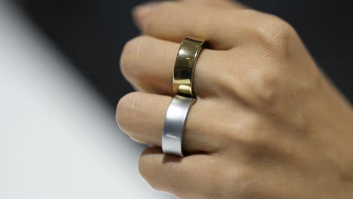 Para quienes buscan lo último en tecnología wearable, el anillo inteligente se perfila como el nuevo gadget de moda. Y con más marcas ingresando al segmento, los precios podrían volverse más accesibles en el corto plazo. Para quienes buscan lo último en tecnología wearable, el anillo inteligente se perfila como el nuevo gadget de moda. Y con más marcas ingresando al segmento, los precios podrían volverse más accesibles en el corto plazo.