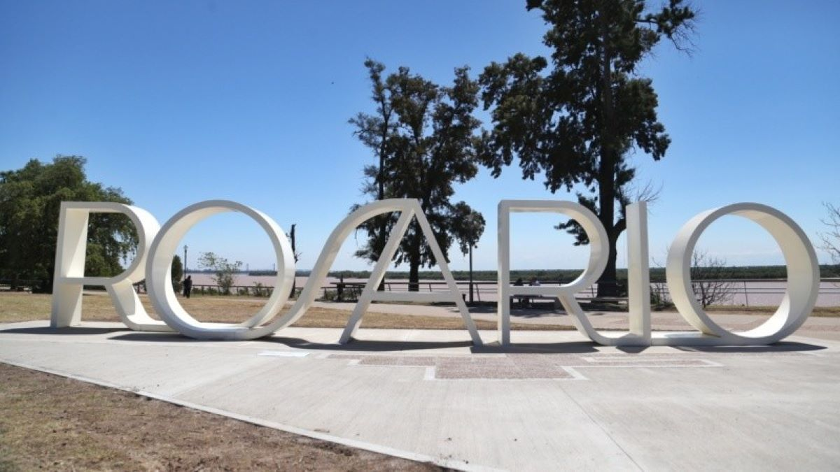La ciudad de Rosario es uno de los destinos principales del país por su gran cantidad de atractivos. La ciudad de Rosario es uno de los destinos principales del país por su gran cantidad de atractivos.