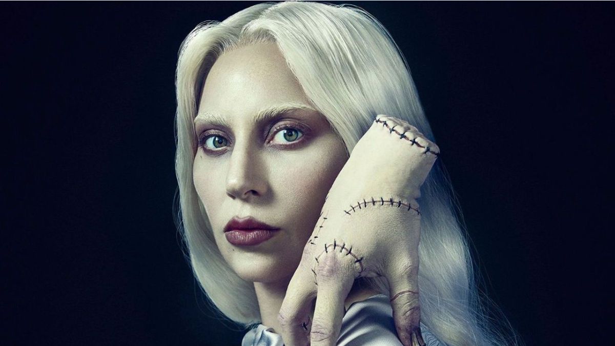 Netflix mostró el primer vistazo de la cantante como la profesora Rosaline Rotwood.