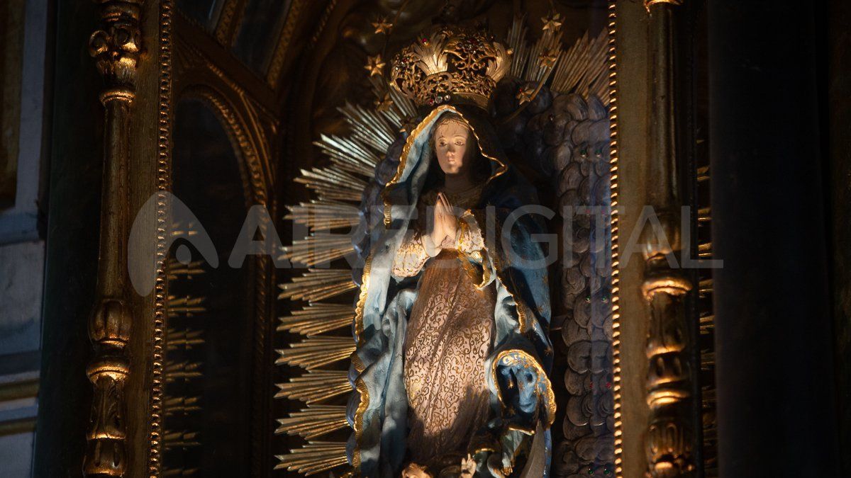 Se trata de una festividad histórica para los feligreses, ya que luego de 41 años se decidió retirar la imagen original de la Virgen de su Camarín para exponerla en la explanada de la Basílica durante las misas centrales.