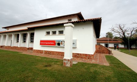 Según la denuncia de la joven cadete, el ataque sexual se habría dado en el área de la cocina del establecimiento ubicado sobre la Ruta 11. Según la denuncia de la joven cadete, el ataque sexual se habría dado en el área de la cocina del establecimiento ubicado sobre la Ruta 11.
