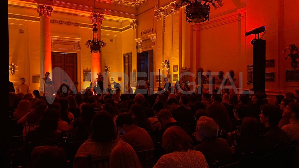 La Legislatura de Santa Fe cumplió 110 años.