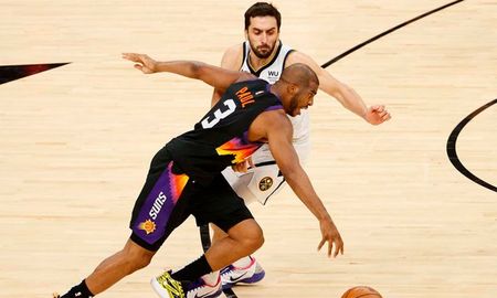 Con Facundo Campazzo, los Denver Nuggets deben vencer a Phoenix Suns en el cuarto juego de los playoffs para no quedar eliminados en semifinales de la NBA. Con Facundo Campazzo, los Denver Nuggets deben vencer a Phoenix Suns en el cuarto juego de los playoffs para no quedar eliminados en semifinales de la NBA.