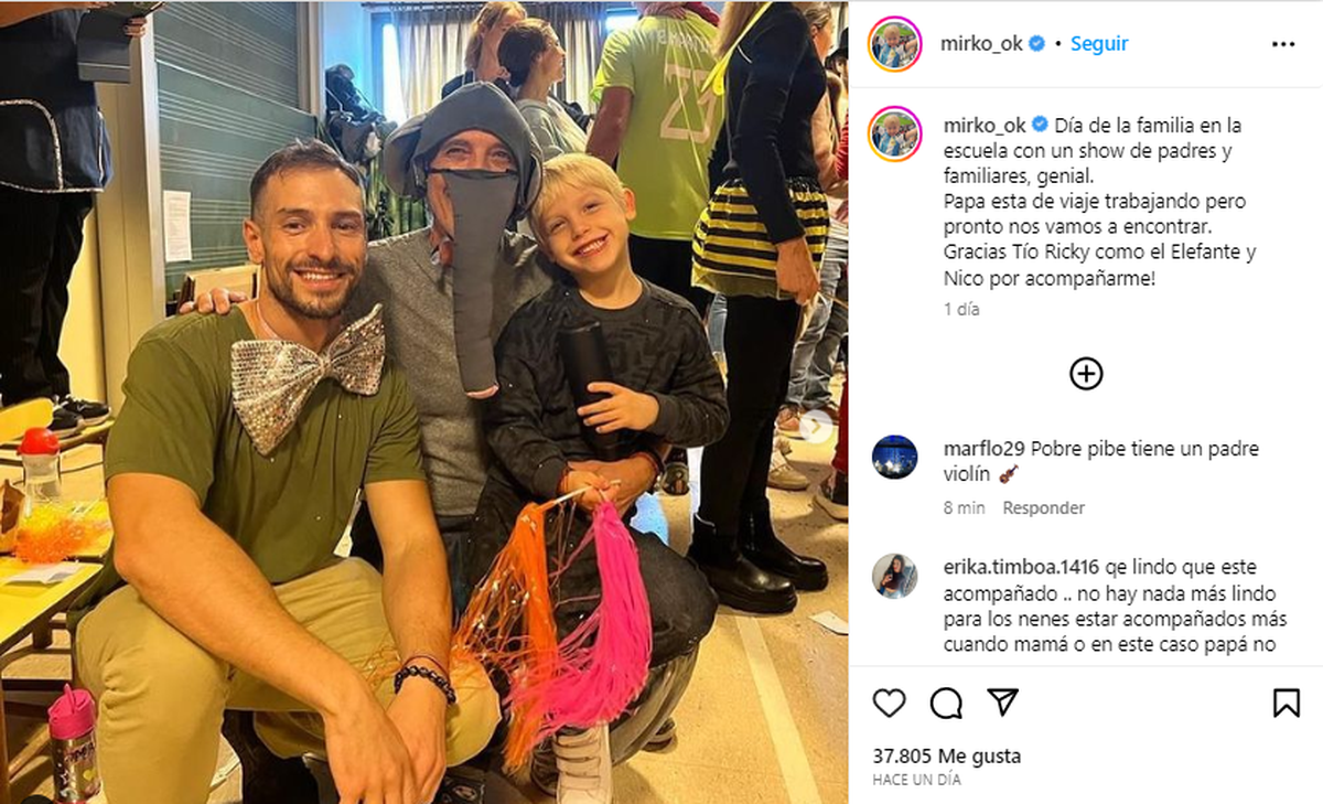 Mirko celebrando el Día de la Familia junto a sus tíos, Ricky y Nico.