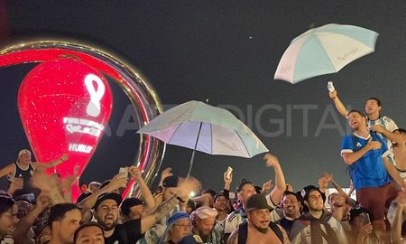Mundial Qatar 2022: multitudinario banderazo de hinchas argentinos antes del partido contra Mexico. Mundial Qatar 2022: multitudinario banderazo de hinchas argentinos antes del partido contra Mexico.