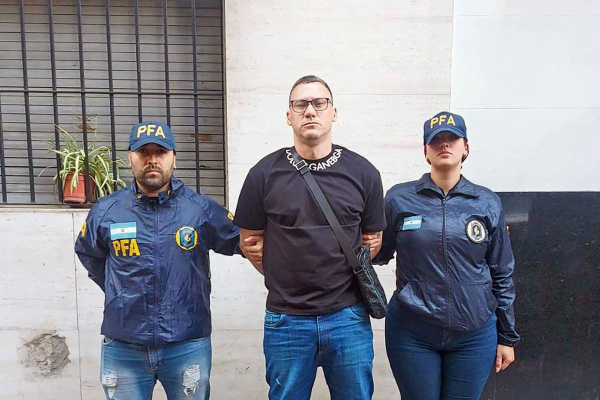 Fernández Albín fue detenido en Argentina por pedido de la Justicia uruguaya. Fernández Albín fue detenido en Argentina por pedido de la Justicia uruguaya.