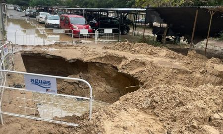 Barrio El Pozo: continúan los trabajos de ASSA tras la rotura del caño Barrio El Pozo: continúan los trabajos de ASSA tras la rotura del caño