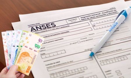 La presentación de la Libreta AUH permite liberar el 20% que ANSES retiene mensualmente durante el 2023. La presentación de la Libreta AUH permite liberar el 20% que ANSES retiene mensualmente durante el 2023.