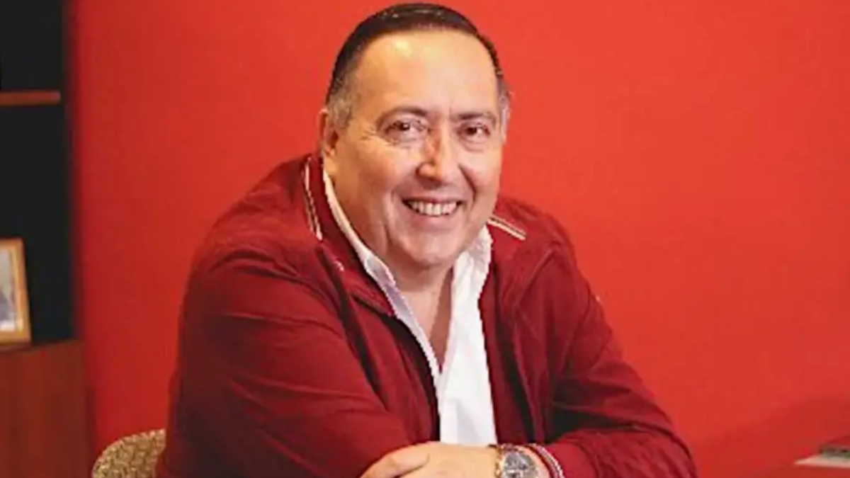 La Iglesia Cristiana Internacional (ICI) es una iglesia que integra el movimiento carismático pentecostal, y fundada en Resistencia, Chaco en 1994 por los pastores Jorge y Alicia Ledesma, anfitriones de Javier Milei y, a través del telepredicador vinculado al matrimonio pastoral, llega hasta la Sala Oval de la Casa Blanca: Donald Trump.  