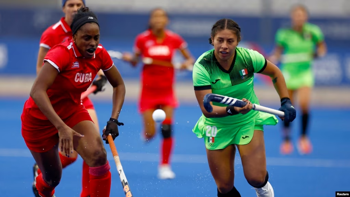 Cinco jugadoras de hockey de césped abandonan delegación cubana en Panamericanos. Cinco jugadoras de hockey de césped abandonan delegación cubana en Panamericanos.