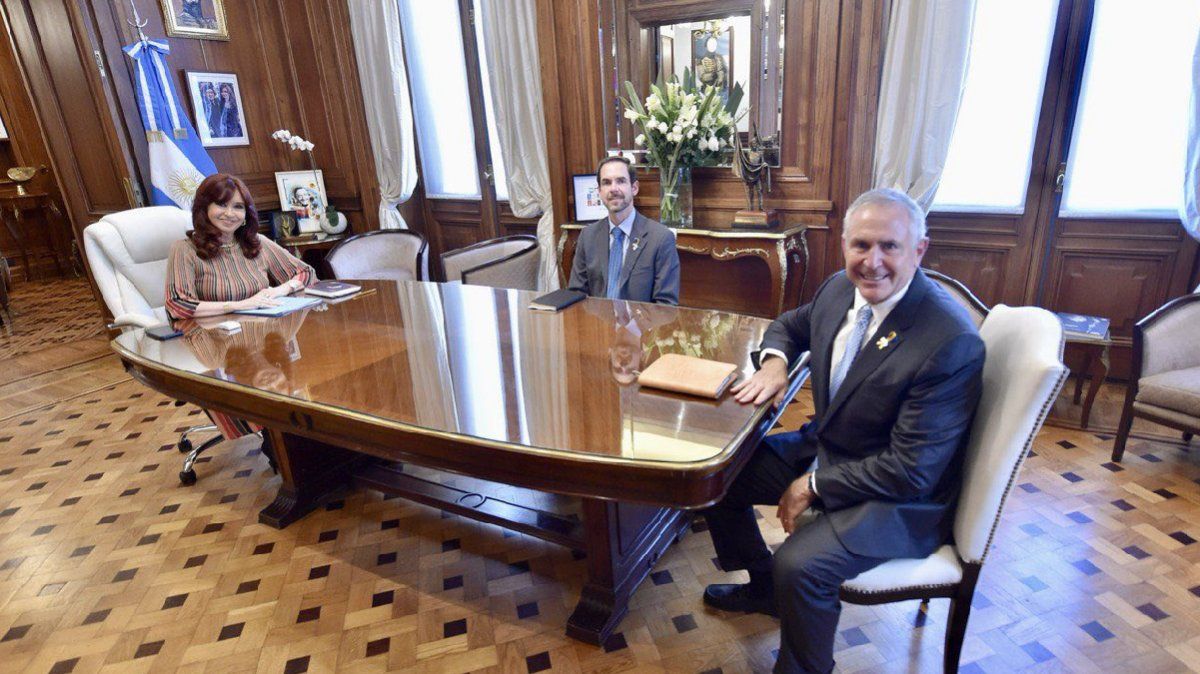 Cristina Fernández recibió al embajador de Estados Unidos