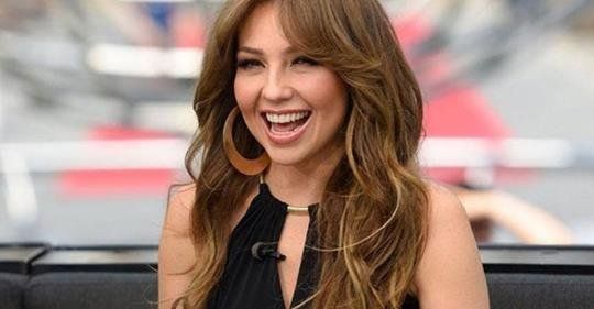 ¡No se salva ni ella! Thalía mostró los granitos que tiene en su cara
