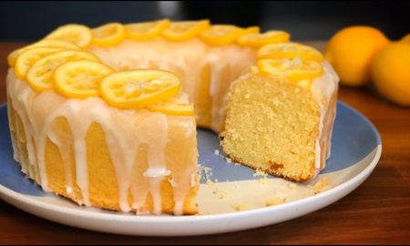 Torta de limón glaseada. Torta de limón glaseada.