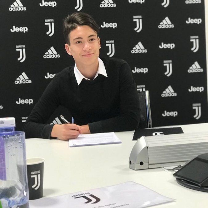 Matías Soule abandonó Vélez por la patria potestad y firmó con Juventus