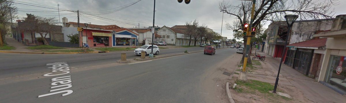 Joven en gravísimo estado tras derrapar con su moto