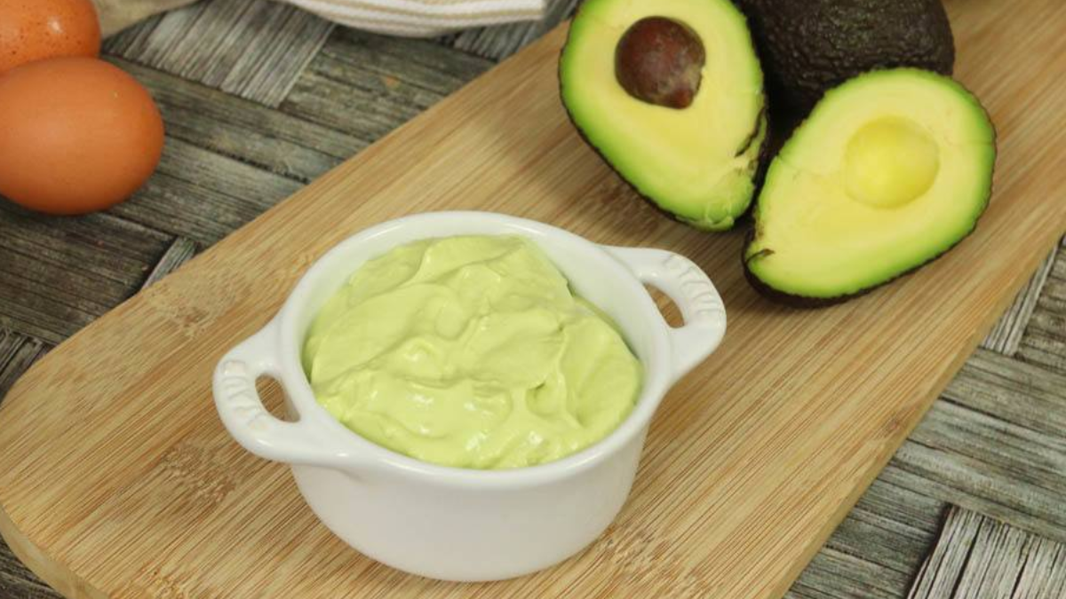 La mayonesa de palta es deliciosa y puede hacerse rápidamente en casa, con muy pocos ingredientes. La mayonesa de palta es deliciosa y puede hacerse rápidamente en casa, con muy pocos ingredientes.
