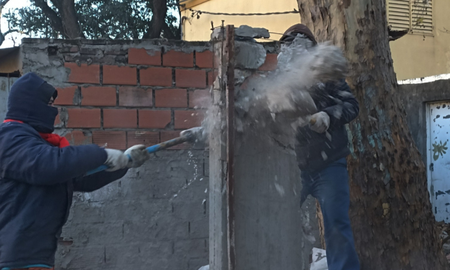 Derribaron un puesto de venta de estupefacientes en Rosario. Derribaron un puesto de venta de estupefacientes en Rosario.
