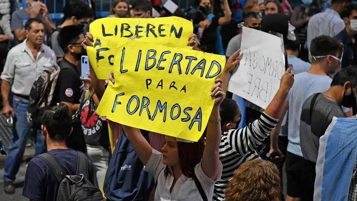 Formosa vive una grave crisis institucional por las medidas de restricción del gobernador Gildo Insfrán.