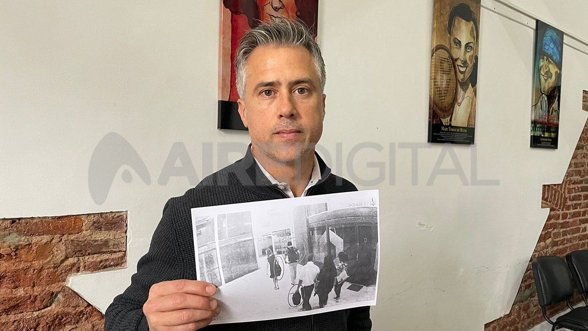 El diputado Leandro Busatto está convencido de que Cristina Ferraro debería ser desplazada de su cargo, pero para alcanzar consensos en la Comisión de Acuerdos de la Legislatura apoyará la posibilidad de que se la suspenda durante seis meses.