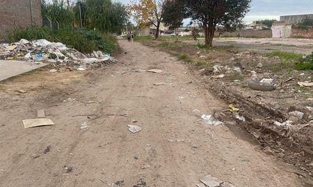 Vecinos de barrio Santa Rita I advierten por problemas de infraestructura que afectan a la zona. Vecinos de barrio Santa Rita I advierten por problemas de infraestructura que afectan a la zona.