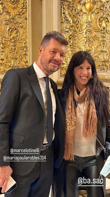 Paula Robles y Marcelo Tinelli, juntos y contentos.