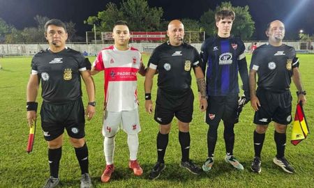 Barrio Norte y Adelante de Reconquista jugaron uno de los pendientes de la Liga Reconquistense de Fútbol. Foto: Equipo Ideal. Barrio Norte y Adelante de Reconquista jugaron uno de los pendientes de la Liga Reconquistense de Fútbol. Foto: Equipo Ideal.