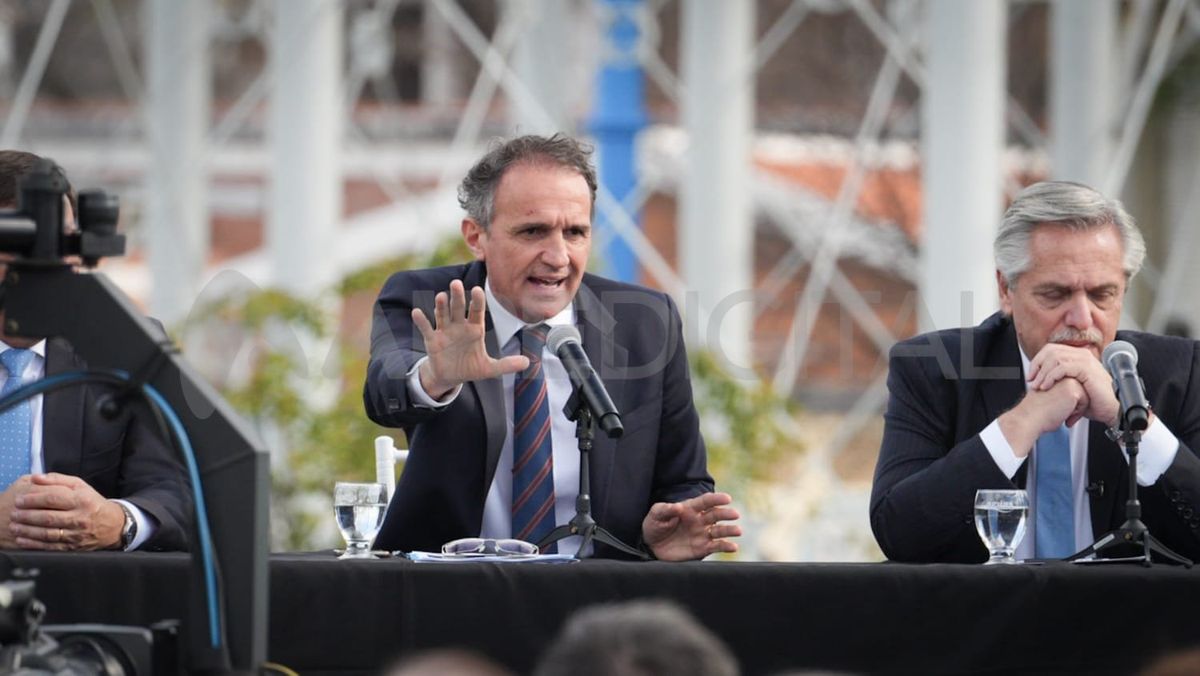 El ministro de Obras Públicas