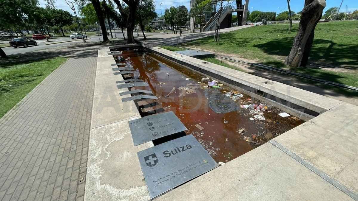 La fuente La fuente