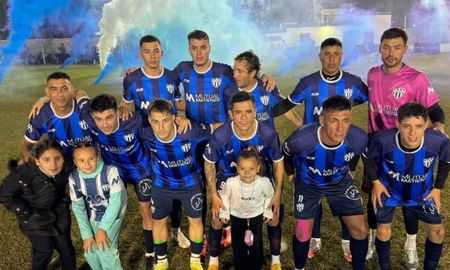 Matienzo de Romang, nuevo líder de la Liga Reconquistense de Fútbol. Foto: Radio Amanecer. Matienzo de Romang, nuevo líder de la Liga Reconquistense de Fútbol. Foto: Radio Amanecer.