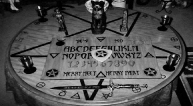 Las cinco peores tragedias reales causadas por jugar ‘La Ouija’